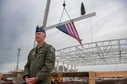 Building up and topping out Hangar One
