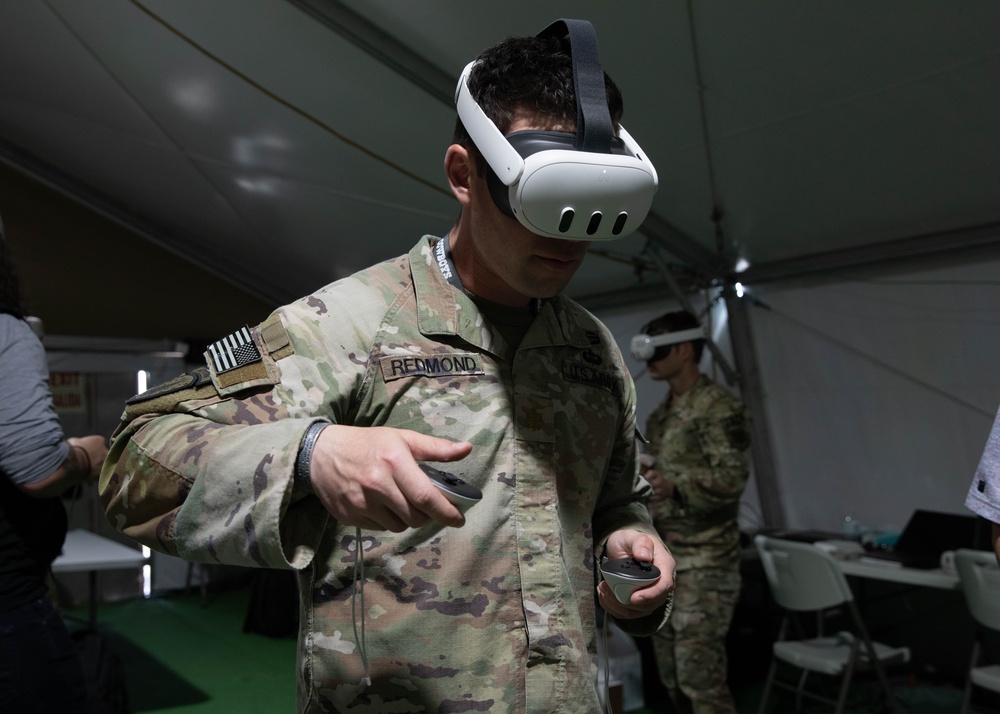 Virtual Reality Immersive Command and Control Experimentation during Project Convergence Capstone 4