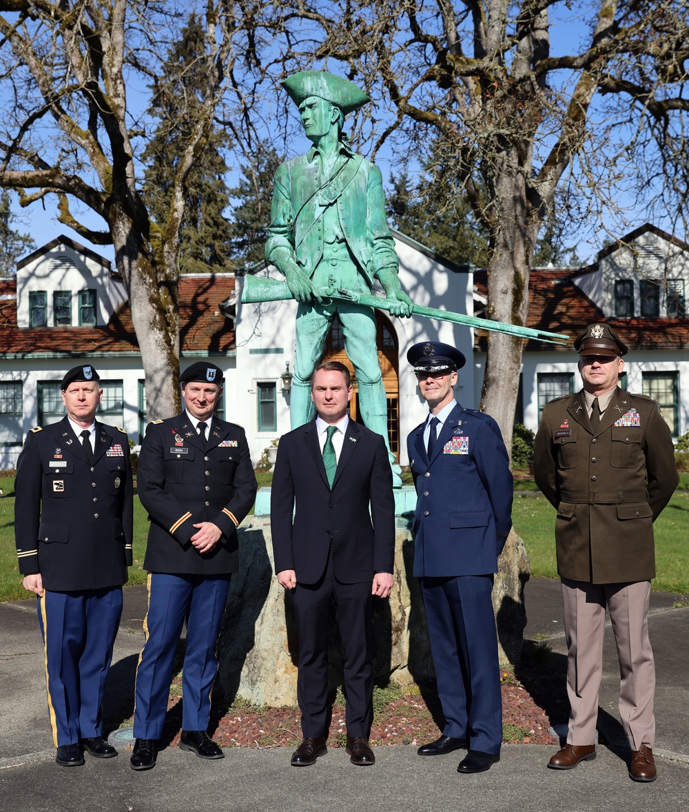 Friendship and Thanks: Ukraine Delegation visits Washington National Guard leaders