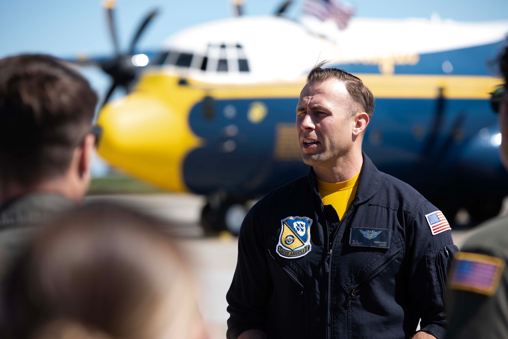 Travis AFB hosts Wings Over Solano air show, open house