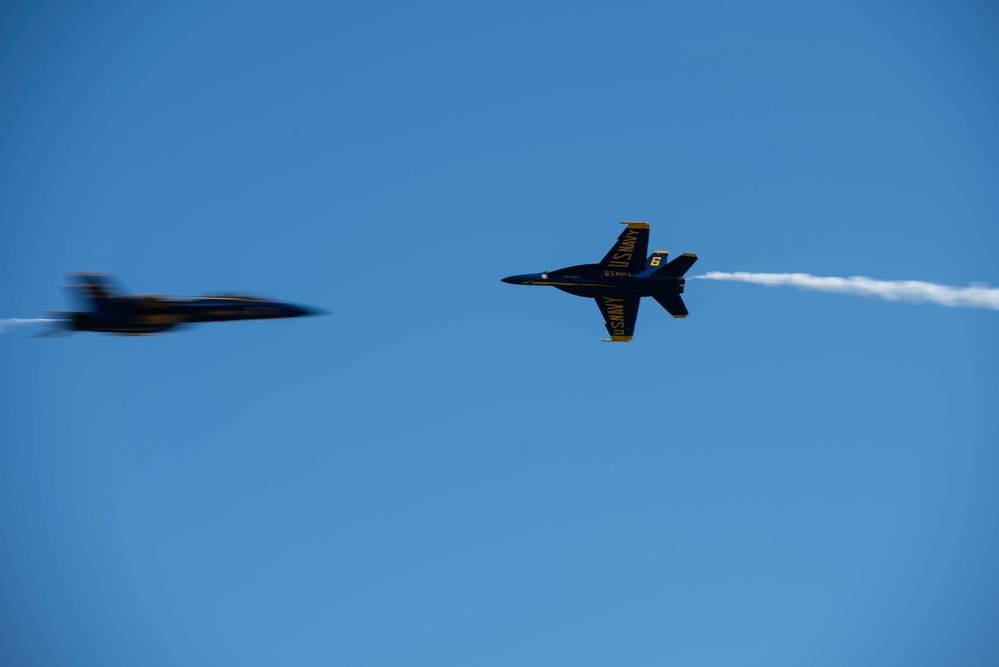 Travis AFB hosts Wings Over Solano air show, open house