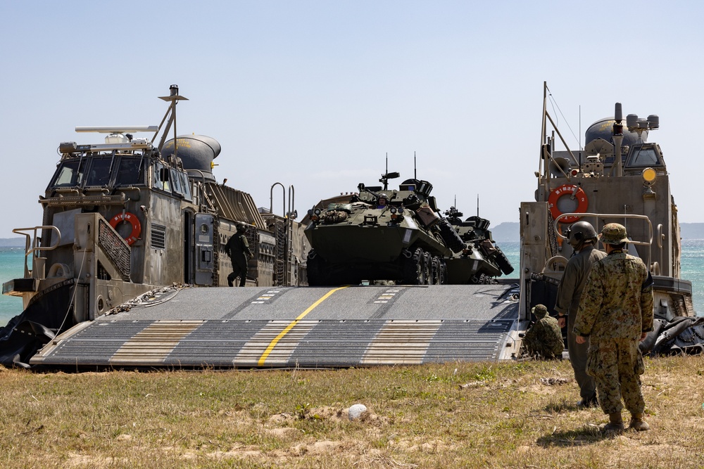 Iron Fist 24: Amphibious Landing Exercise, Light Armored Vehicle Support