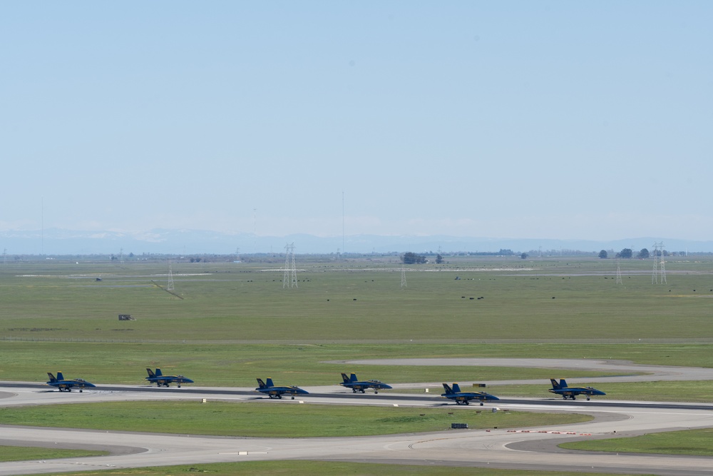 Travis AFB hosts Wings Over Solano air show, open house