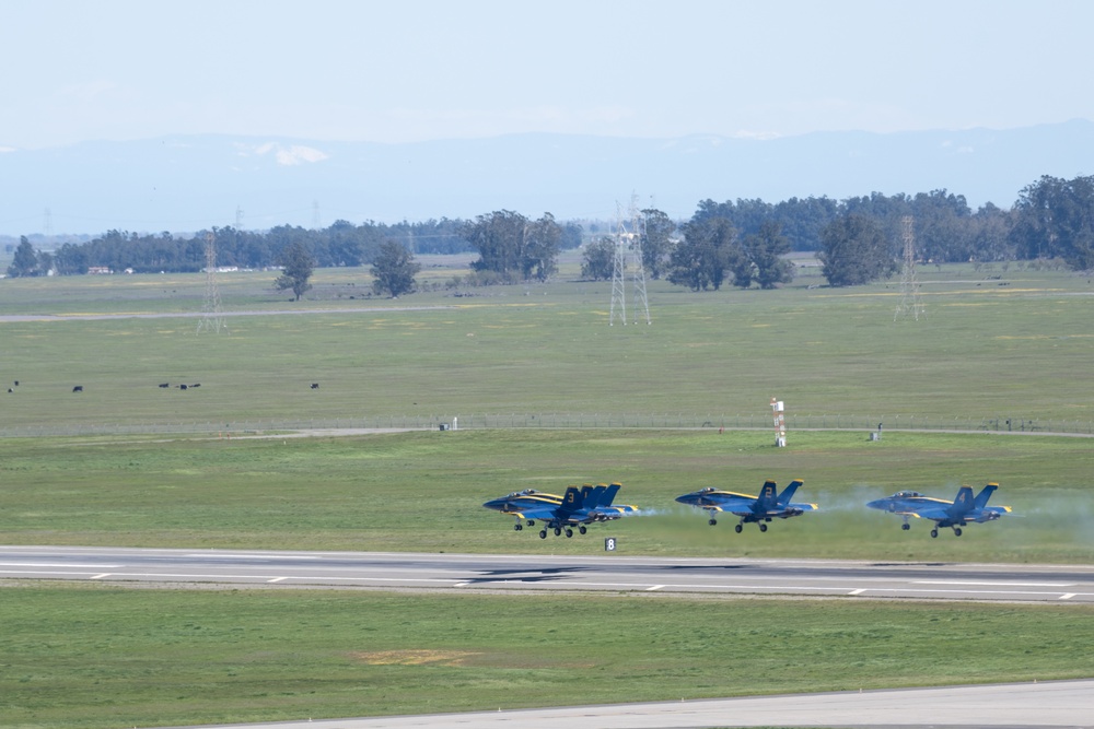 Travis AFB hosts Wings Over Solano air show, open house