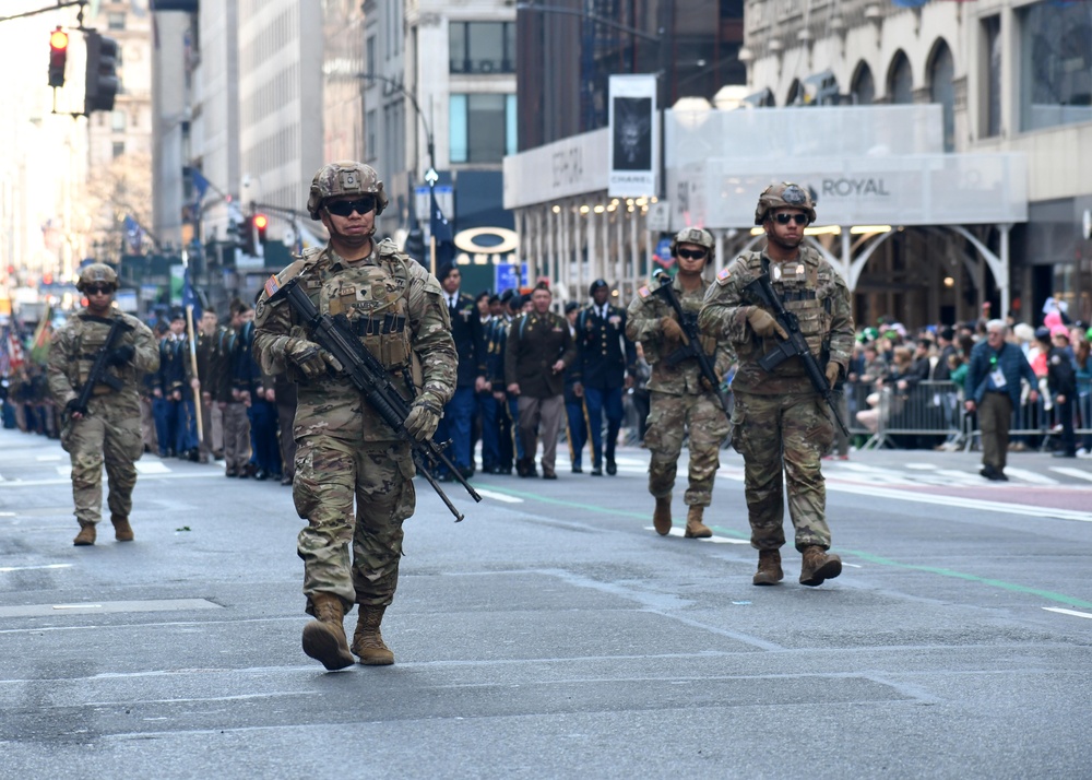 1-69 Infantry Regiment Leads Annual NYC Saint Patrick’s Day Parade