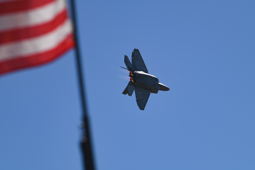 Travis AFB hosts Wings Over Solano air show, open house