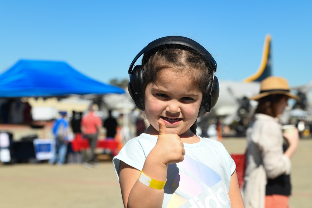 Travis AFB hosts Wings Over Solano air show, open house