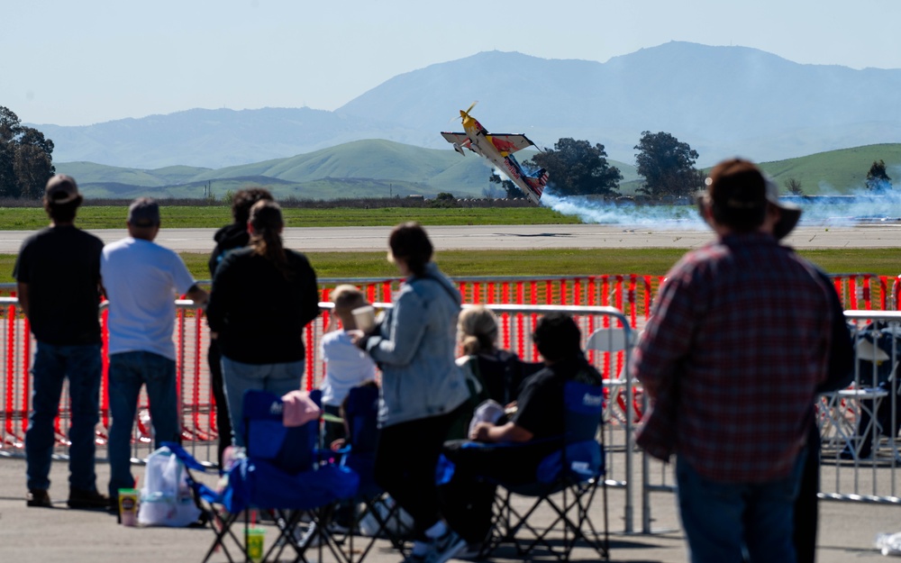 Travis AFB host Wings Over Solano air show, open house