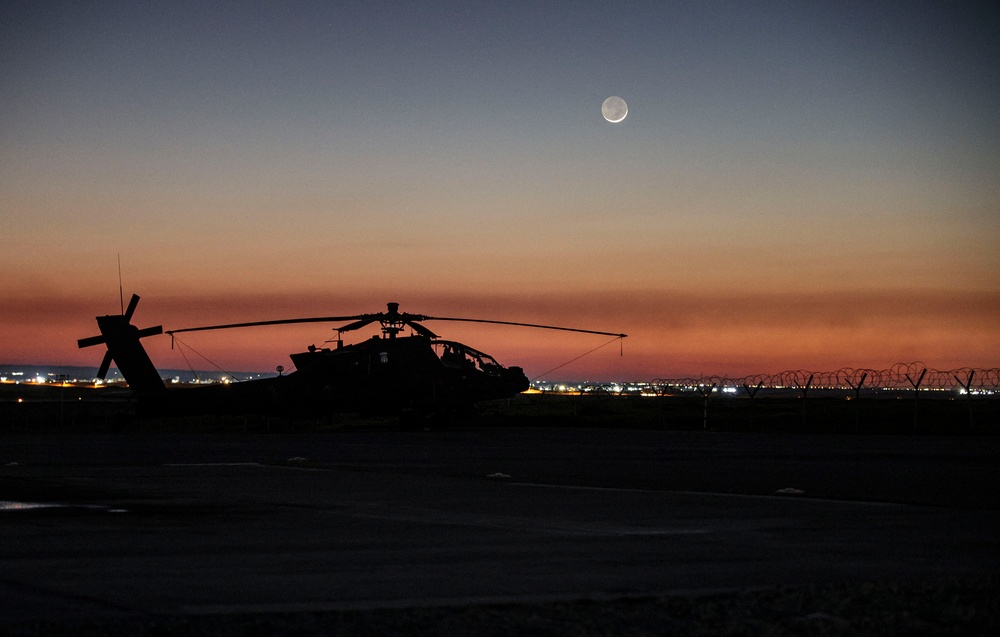 82nd CAB Apache Night QRF