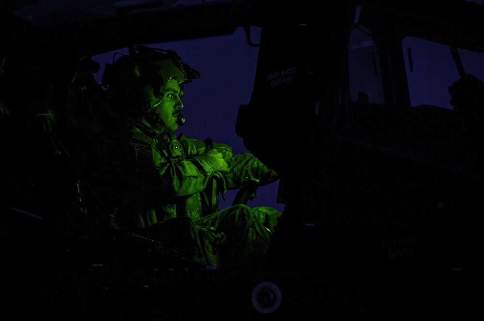 82nd CAB Apache Night QRF