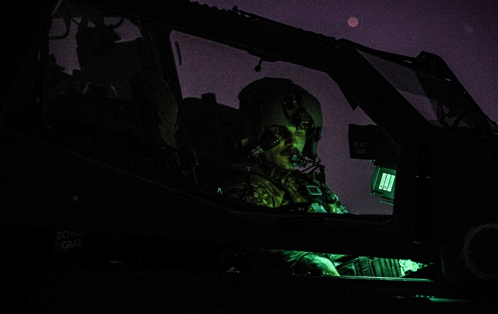 82nd CAB Apache Night QRF