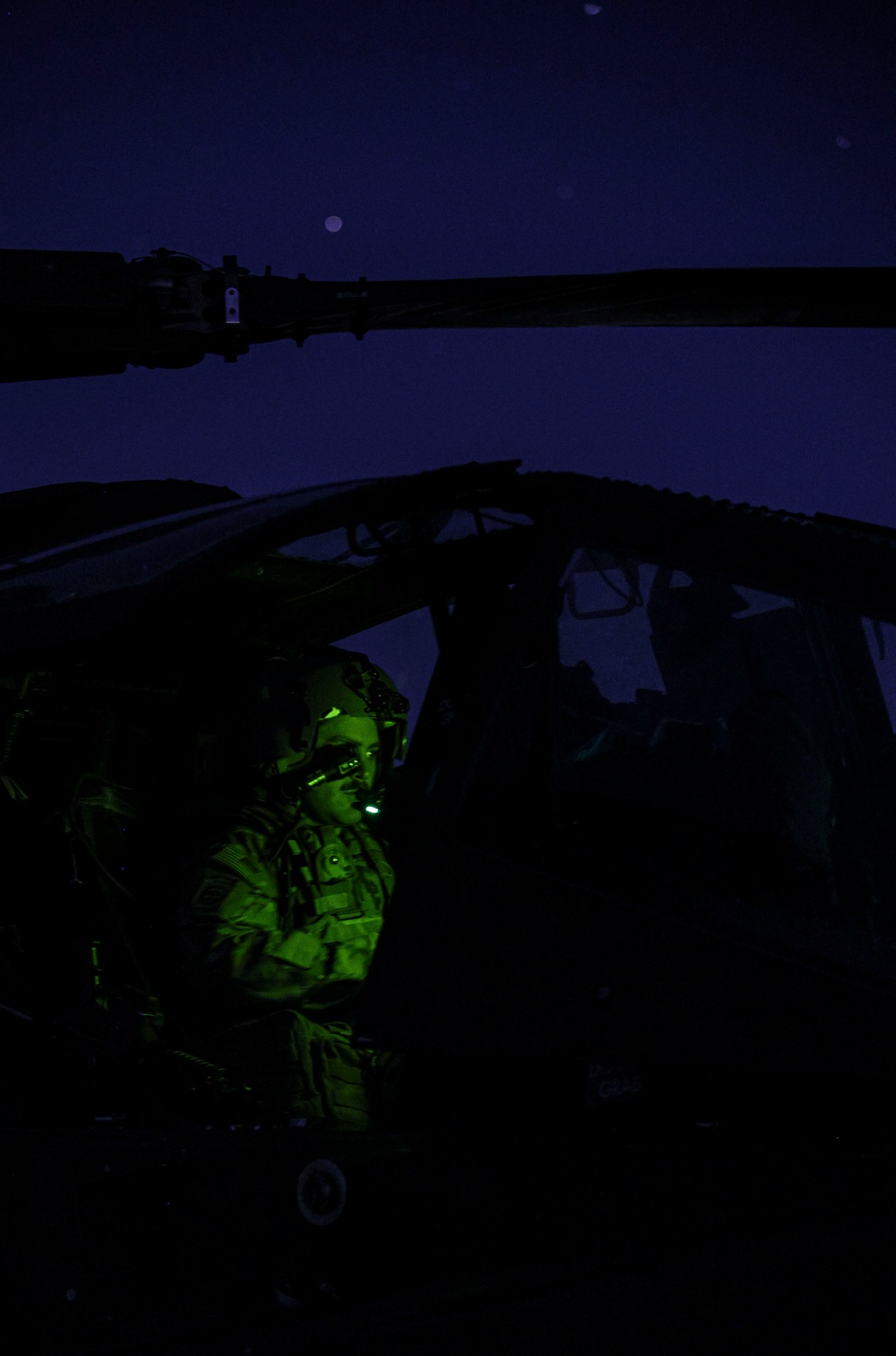 82nd CAB Apache Night QRF