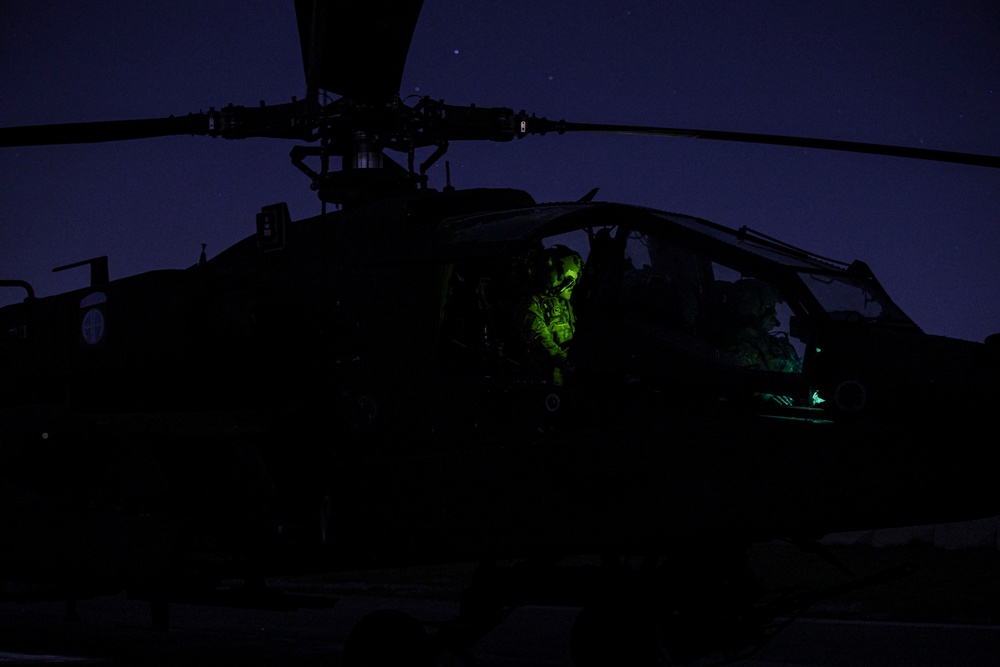 82nd CAB Apache Night QRF