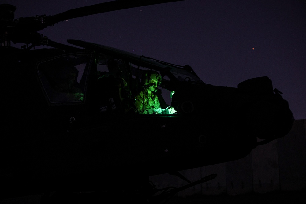 82nd CAB Apache Night QRF