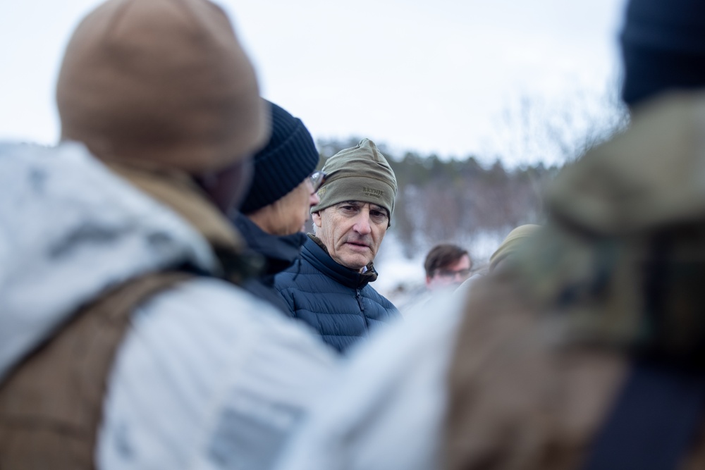 The Prime Minister of Norway and the President of Finland visit U.S. Marines during Nordic Response 24