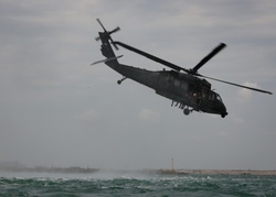 2nd Reconnaissance Battalion Conducts Helo Casting [Image 4 of 5]