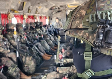 2nd Infantry/ROK-U.S. Combined Division Joins with ROK Forces for Air Assault Training Mission