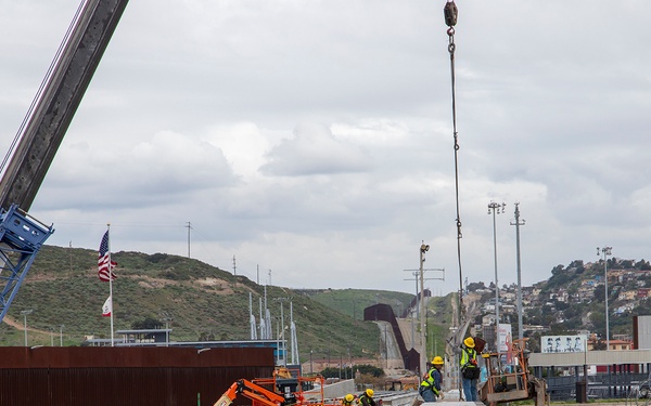 Corps SPD commander tours SPL projects