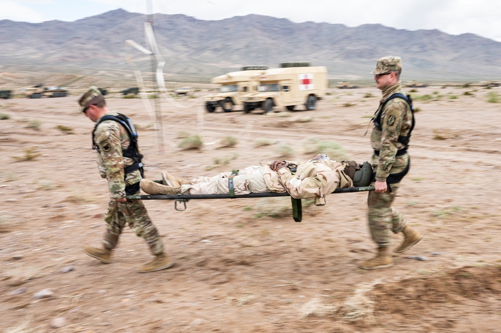 Distinguished visitors see latest frontline medical tech during Army’s Capstone 4 exercise