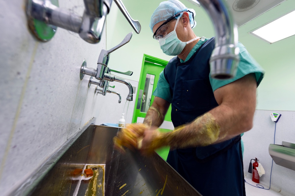 USAF surgical team partners with St. Vincent hospital