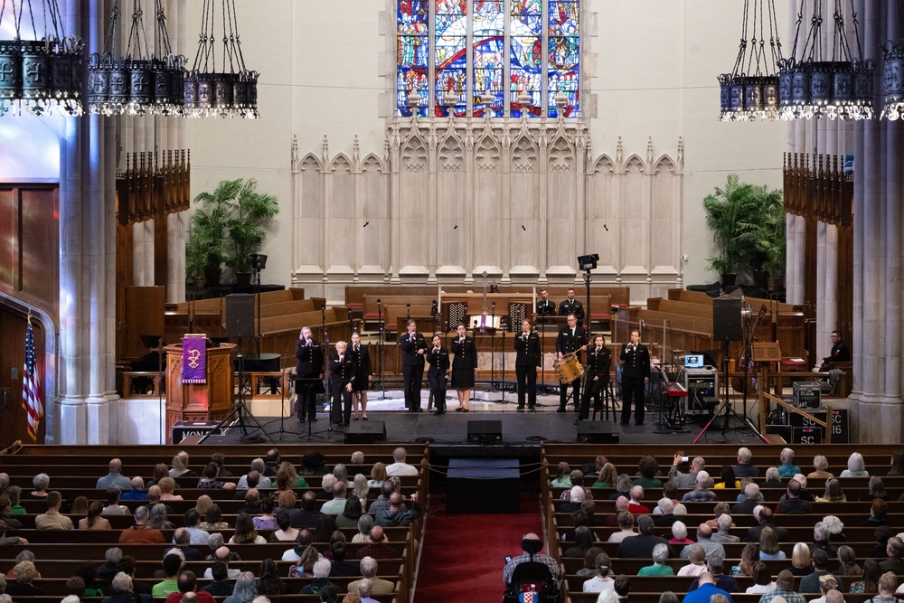 Navy Band Sea Chanters performs in Oklahoma City