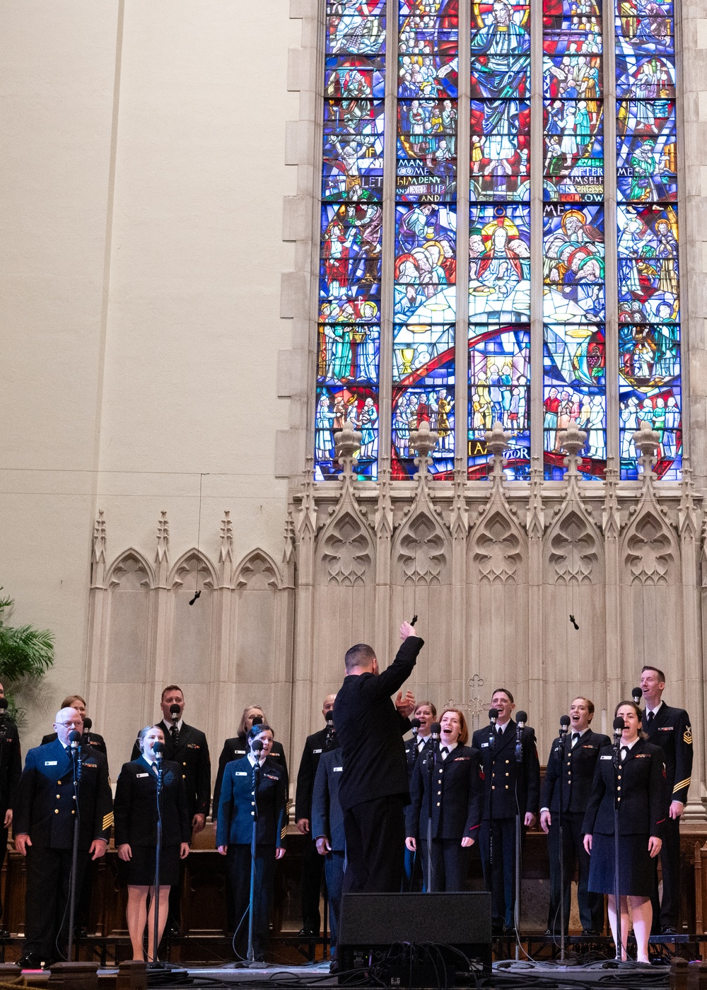 Navy Band Sea Chanters performs in Oklahoma City