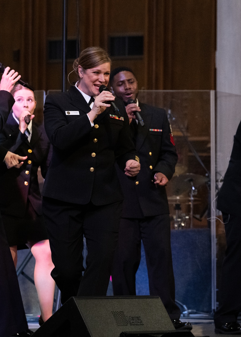 Navy Band Sea Chanters performs in Oklahoma City