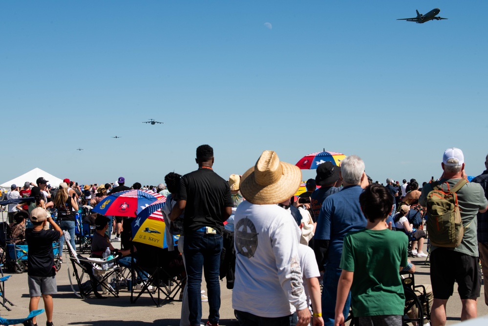 Travis AFB hosts Wings Over Solano air show, open house