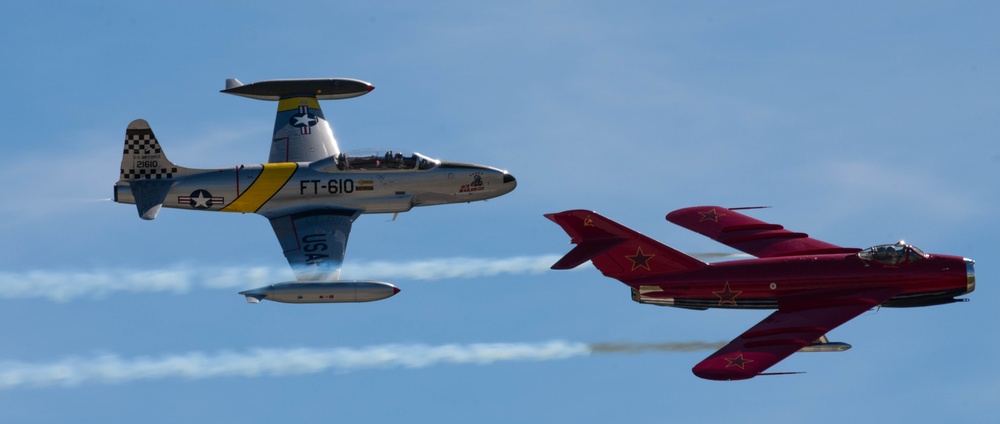 Travis AFB hosts Wings Over Solano air show, open house