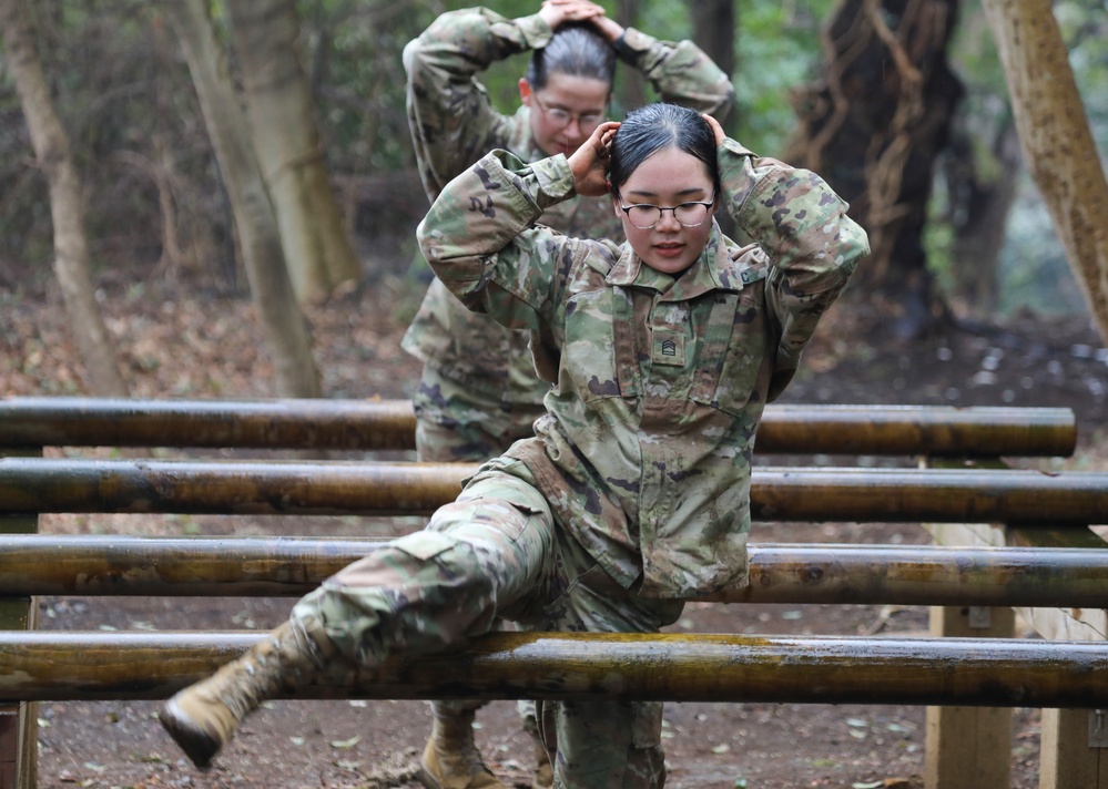 Camp Zama unit offers taste of Army life to cadets, culinary students