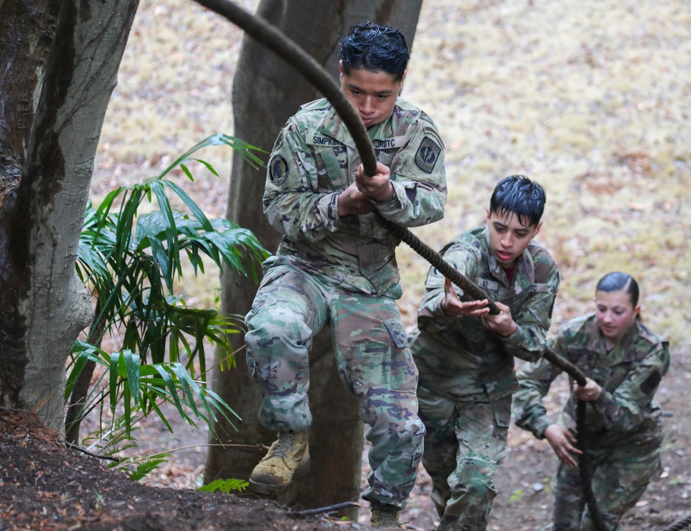 Camp Zama unit offers taste of Army life to cadets, culinary students