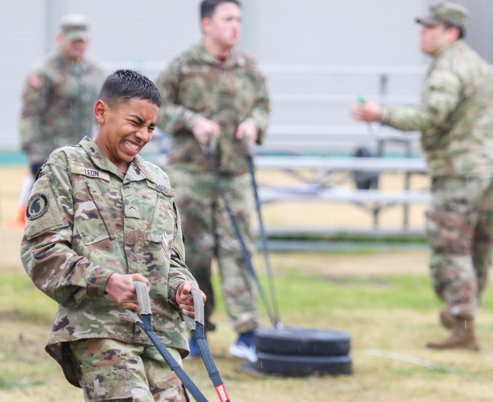 Camp Zama unit offers taste of Army life to cadets, culinary students