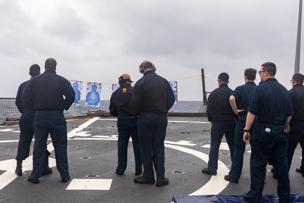 USS Higgins (DDG 76) Gun Shoot
