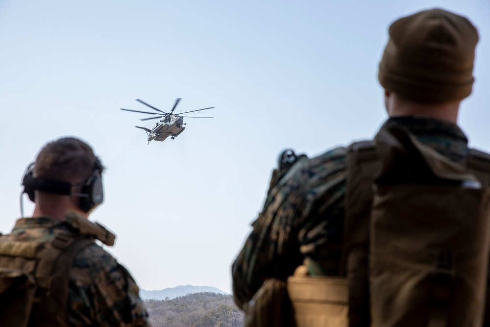 MACS-4 Marines control at Rodriguez Range