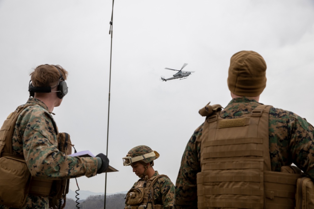 1st MAW Marines conduct fortified FARP