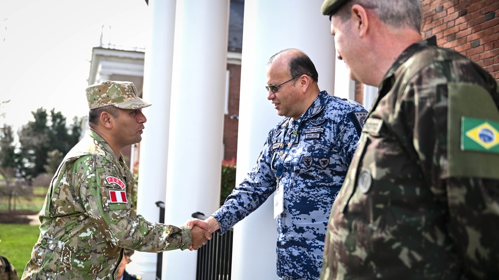 Inter-American Defense College Welcomes US Army South Brigadier General for Institutional Visit