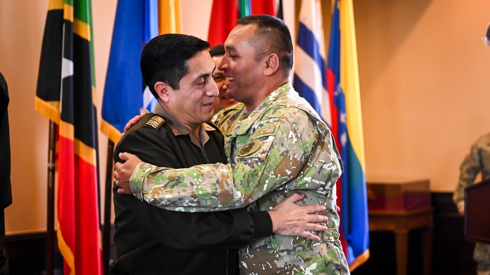 Inter-American Defense College Welcomes US Army South Brigadier General for Institutional Visit