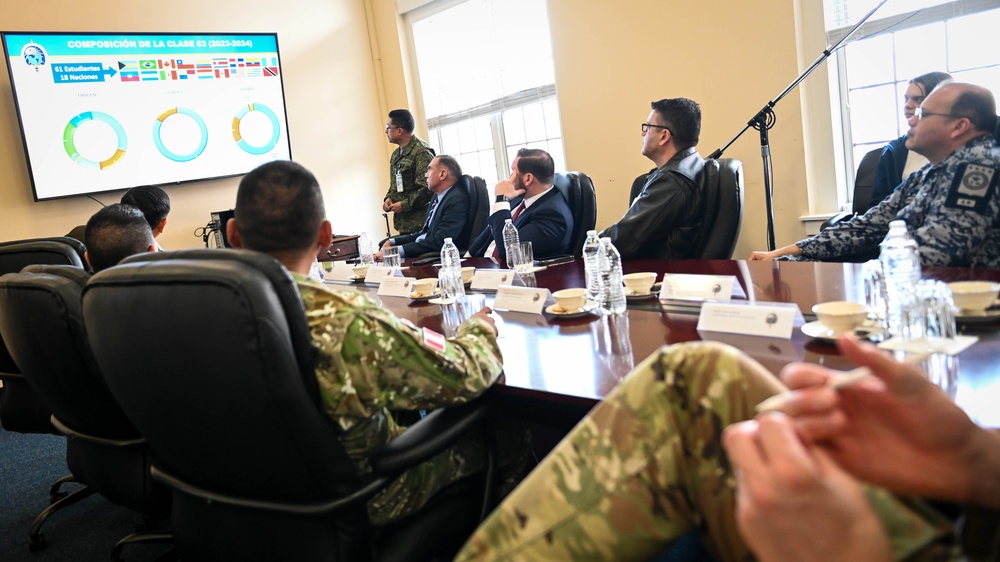 Inter-American Defense College Welcomes US Army South Brigadier General for Institutional Visit