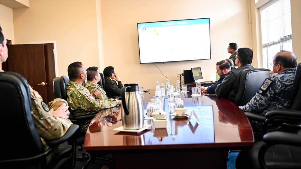 Inter-American Defense College Welcomes US Army South Brigadier General for Institutional Visit