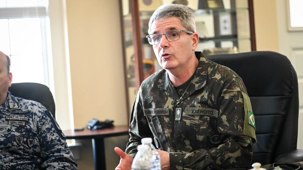 Inter-American Defense College Welcomes US Army South Brigadier General for Institutional Visit