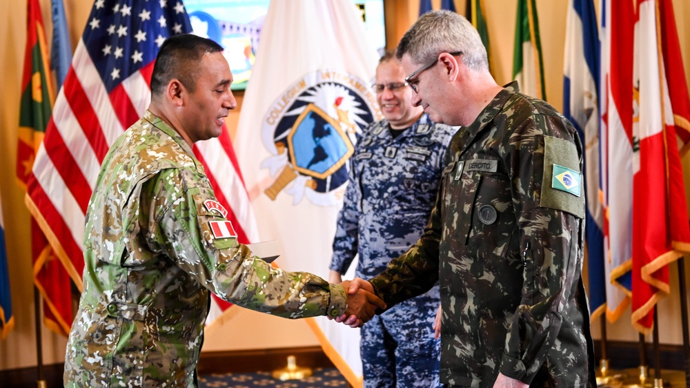 Inter-American Defense College Welcomes US Army South Brigadier General for Institutional Visit