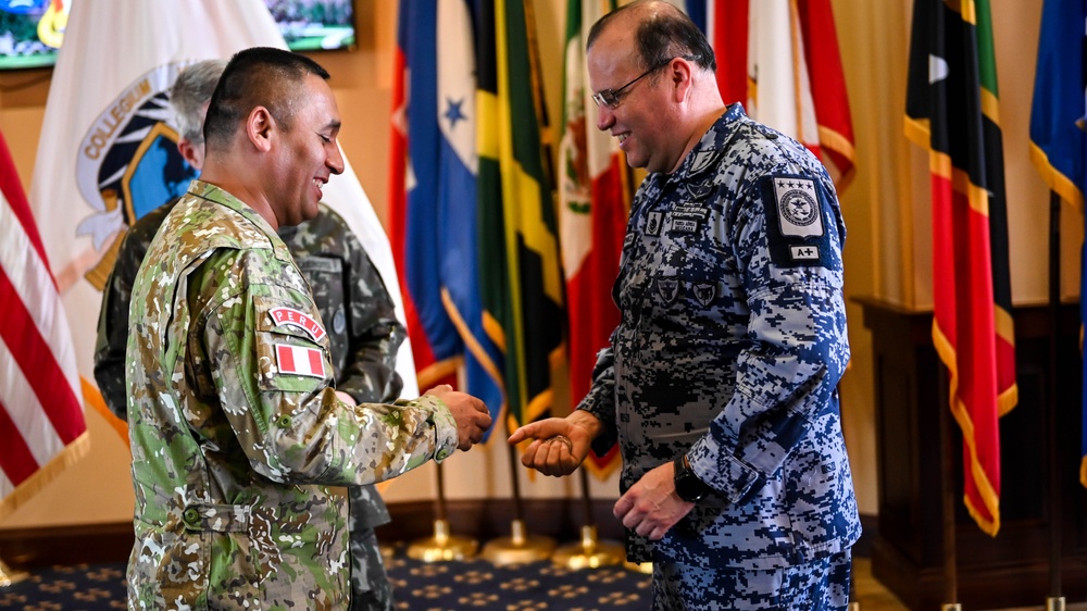 Inter-American Defense College Welcomes US Army South Brigadier General for Institutional Visit