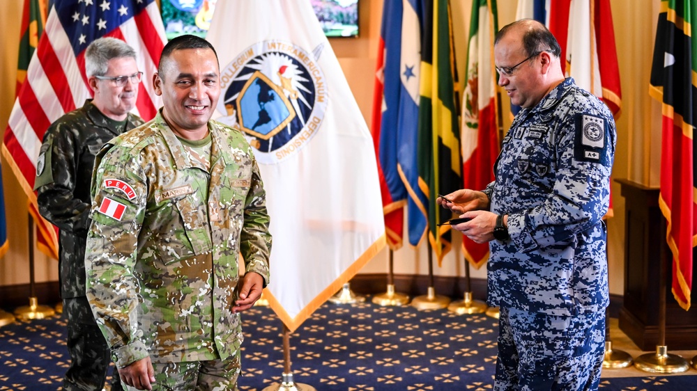 Inter-American Defense College Welcomes US Army South Brigadier General for Institutional Visit