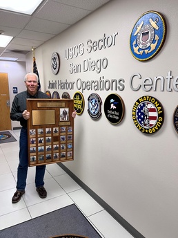 USCG Auxiliarist earns award for operational excellence