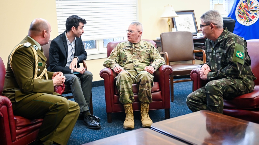 nter-American Defense College Hosts Chilean Carabineros Attaché and Dignitaries for Institutional Briefing and Campus Tour