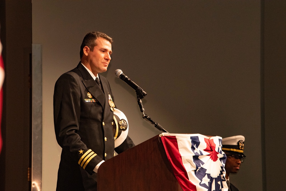 USS San Juan Welcomes New Commanding Officer