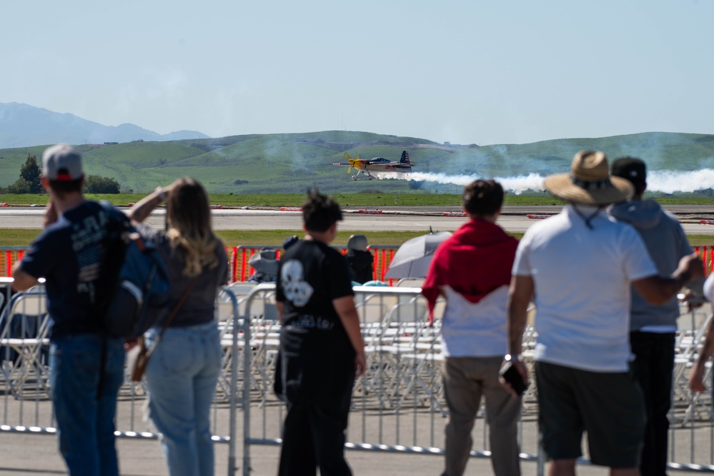 Travis AFB hosts Wings Over Solano air show, open house