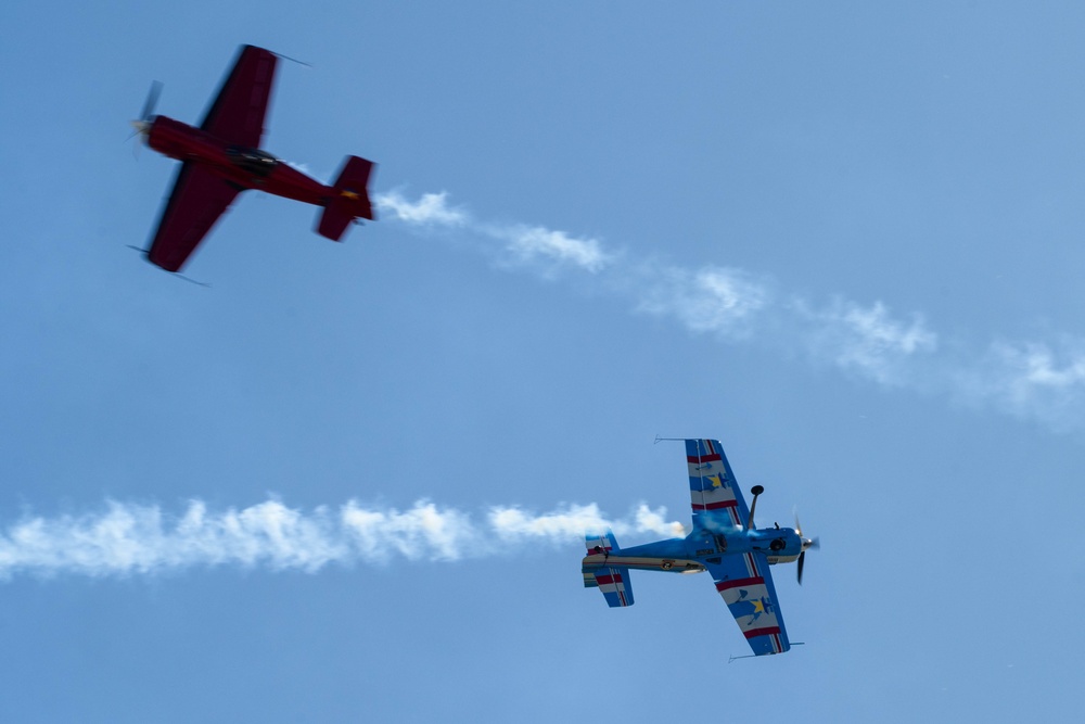 Travis AFB hosts Wings Over Solano air show, open house