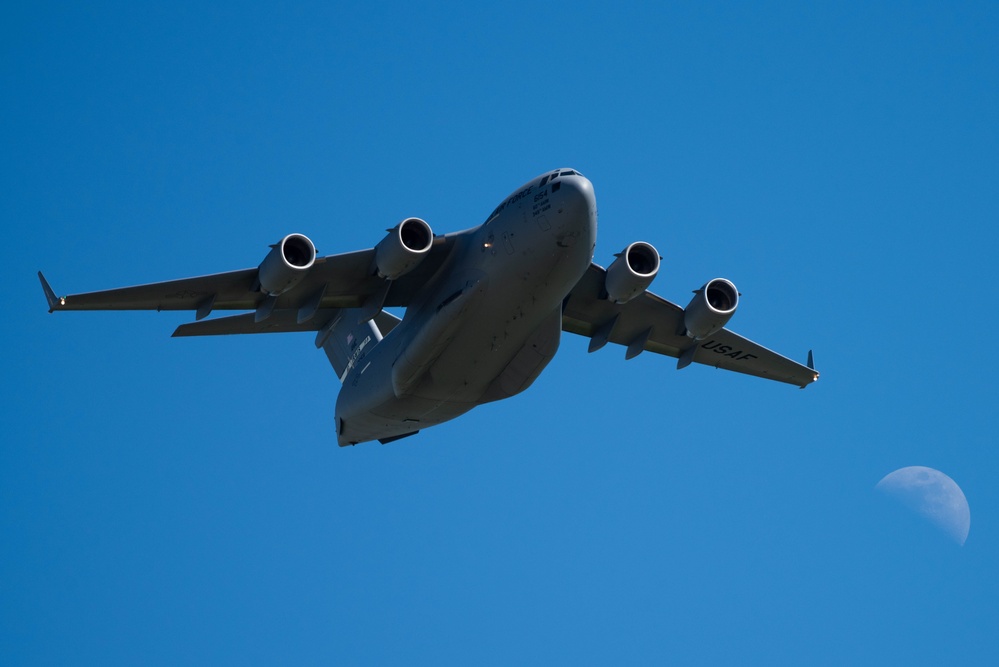 Travis AFB hosts Wings Over Solano air show, open house