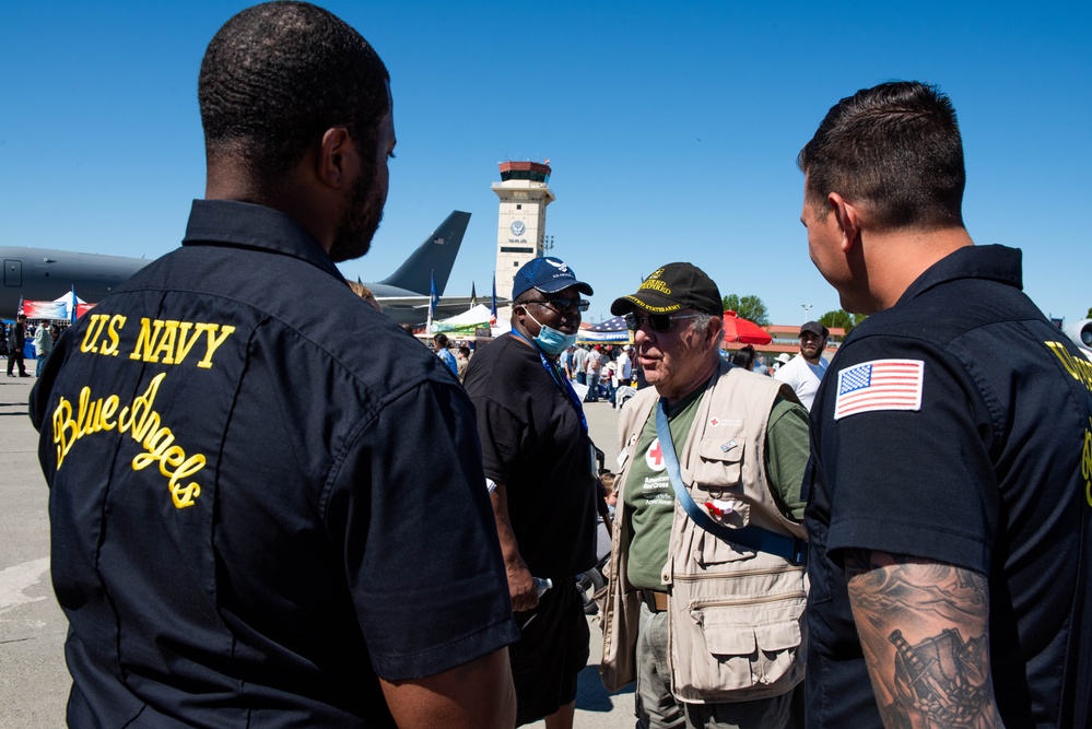 Travis AFB hosts Wings Over Solano air show, open house